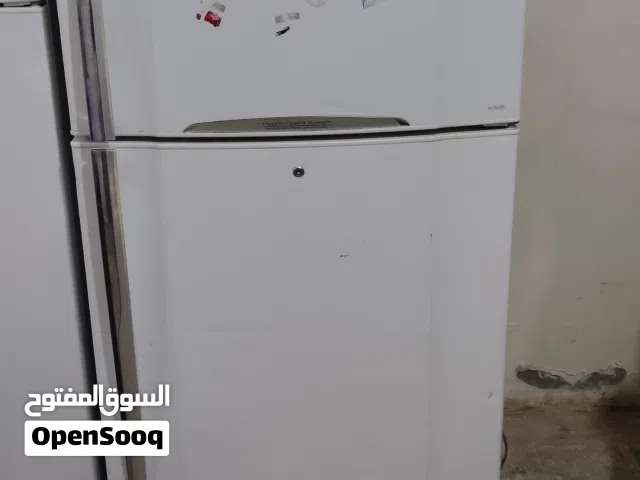 نبيع ثلاجه توشيبا 20 قدم بحاله جيده معا التوصل التشغيل والكفاله