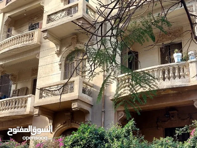 عماره للبيع 700متر شارع رشيد قريبه من كوبرى الجلاء وبنزينه موبيل صلاح سالم يسلم خالى واجهه 22متر