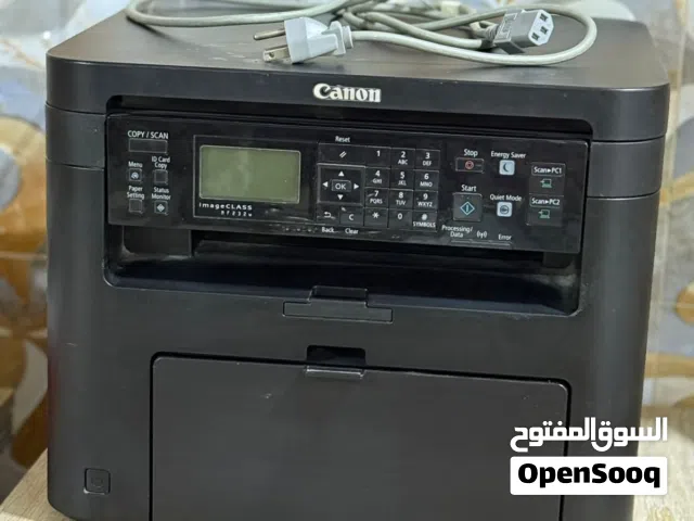 طابعه مستعمله قليل جدا ونظيفه لطباعه والاستنساخات استخدم لثلاث وظائف