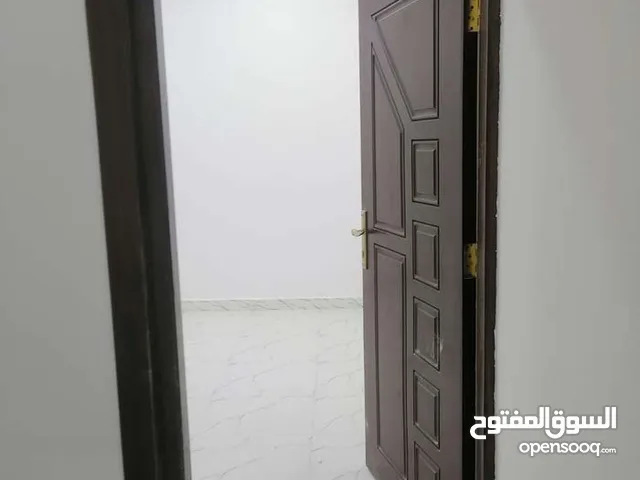 80 m2 3 Bedrooms Apartments for Rent in Basra Jubaileh