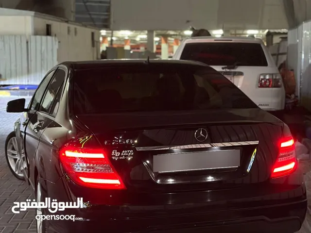 مارسيدس للبيع مستعمل موديل 2013 امريكي بدون حوادث فتحه سقف تسبيت سرعة كراسي كهربا مسرفس بلكامل زيت