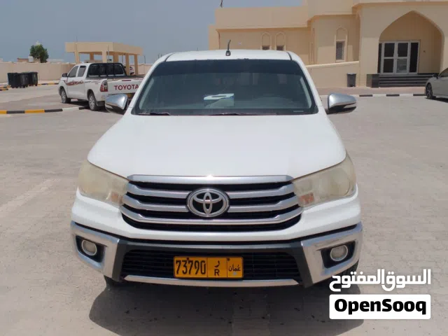 2016 Toyota Land Cruiser Base