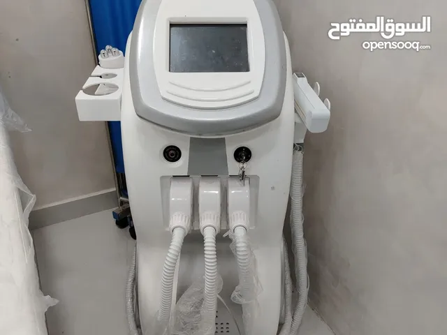 جهاز ليزر ازالة شعر جهاز شبه جديد استخدام فترة بسيطة للبيع بسعر مناسب جدا بتقدر