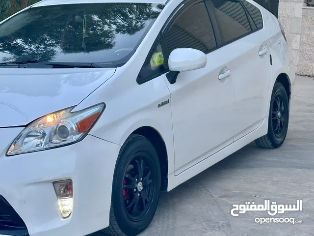 تويوتا بريوس 2014 بحاله الشركه