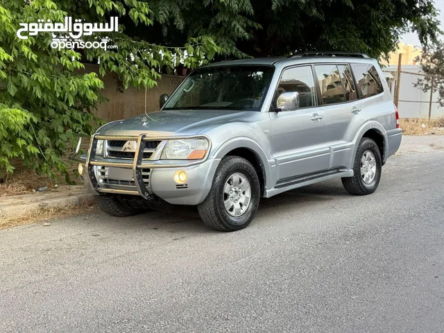 ميتسوبيشي باجيرو 2005 سلفر فل كامل أعلى صنف