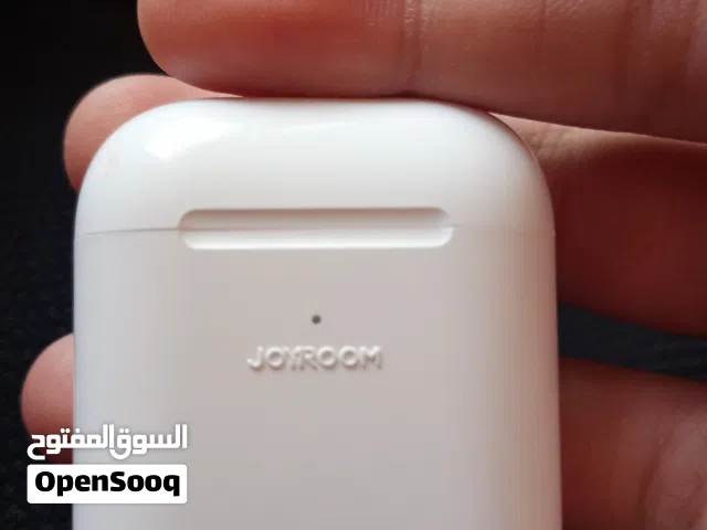 سماعات كل شي موجود في صور
