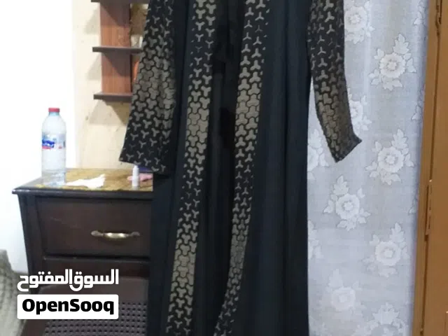 بيع لضرورة عباية مع شالتهاأحلى من صورأجت هدية من سعودية ثقيلة جديدة مقاسها مااجى تمام هاد سبب البيع