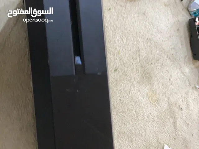 Xbox نظيفة ما فيها شي