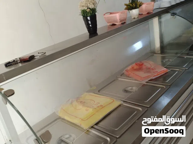 غراض مطعم البيع