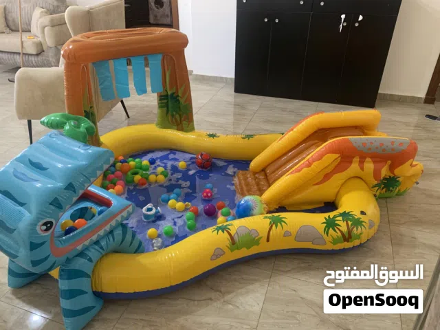 مسبح أطفال نفخ متعدد الألعاب