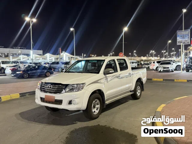 Used Toyota Hilux in Sharjah