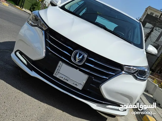 تأجير سيارات شانجان 24 للايجار اليومي الاسبوعي او الشهري من داخل مطار بغداد