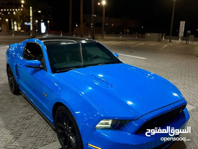 Ford Mustang 2013 in Central Governorate