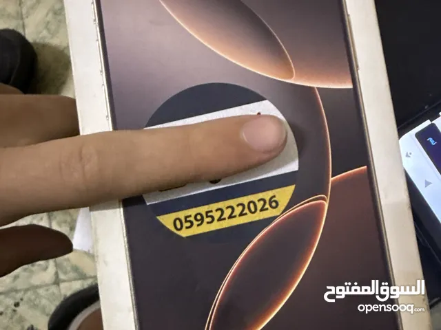 آيفون 16pro max 256شرق اوسط مشحون 70مرة التلفون ولا قحط كلشي معو