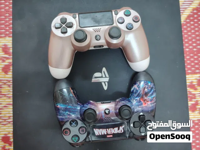 PlayStation 4 PlayStation for sale in Al Dakhiliya