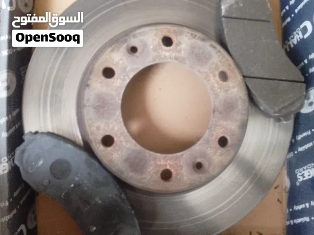 بلاطات مع برك باص H1