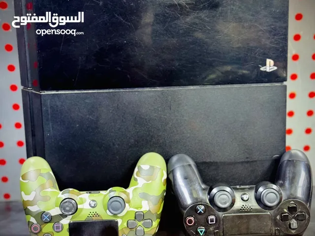 Ps4 مستعمل مع لعبتين