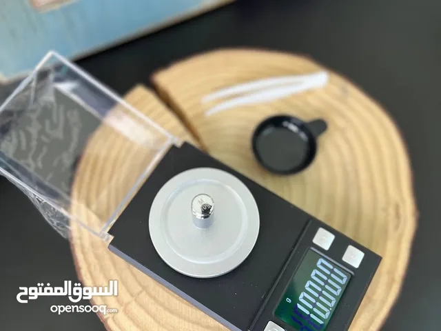 ميزان ميليغرام رقمي فآخر عالي الدقة مع جراب و ملقط و أوزان معايرة سعة 50g دقة 0.001