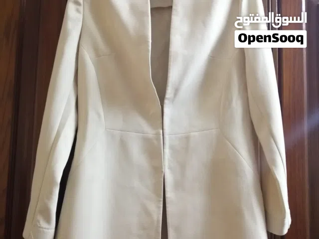 ملابس ستاتي بلبسو مقاس سمول ميديوم بأسعار رمزيه  قمصان وجاكيتات بحاله ممتازة