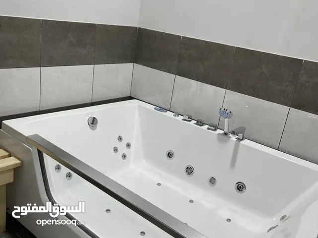 جاكوزي شبه جديد غير مستعمل التواجد المصفح الصناعية قابل لتفاوض عند اعتماد الشراء