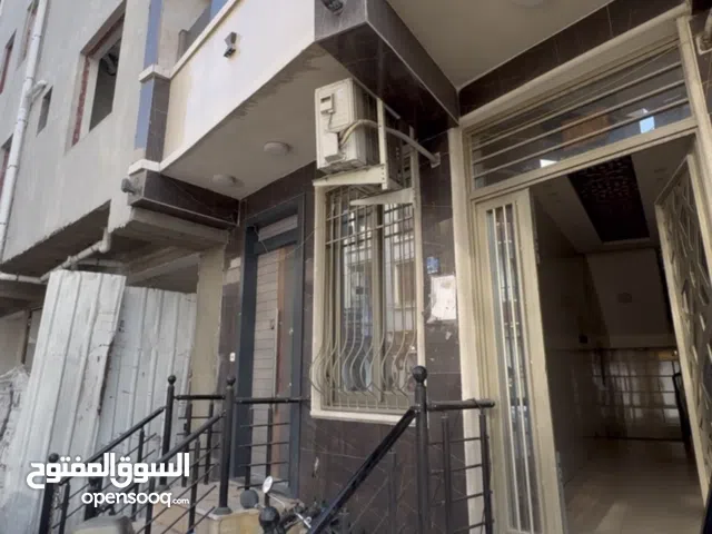 100 m2 2 Bedrooms Apartments for Sale in Baghdad Adamiyah