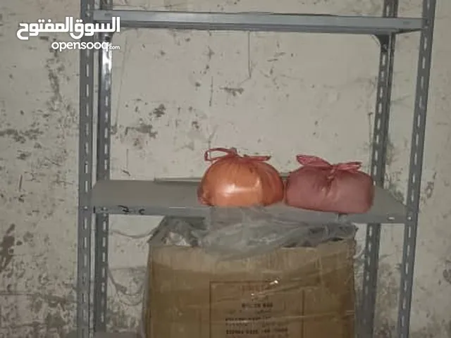 ارفف بقالات حديد مستعمل نظيف فرشة كامله