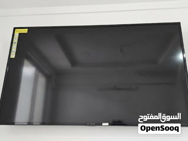 شاشة 58 بوصة بحجم ضخم للبيع (نظيفة جداً) تفاصيل العرض: للبيع شاشة قياس 58 بوصة، تتميز بحجمها الكبير