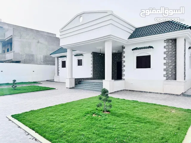 260 m2 3 Bedrooms Townhouse for Sale in Tripoli Al-Hadba Al-Khadra