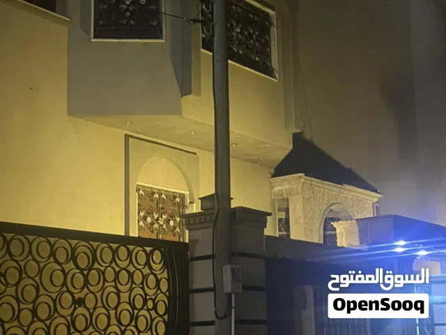 فيلا بي منطقة الدريبي بالقرب من كوبري دائري الثالت