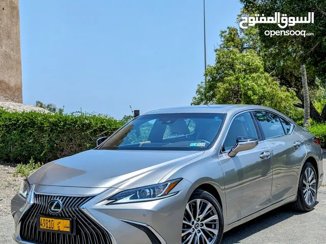 Used Lexus ES in Al Batinah