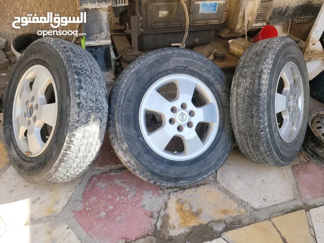 ويل كب نيفارا مع والاطار