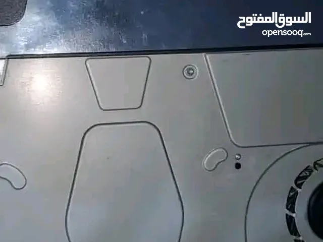 بلايستيشن 4 سلم مستخدم نظيف للبيع ...... .