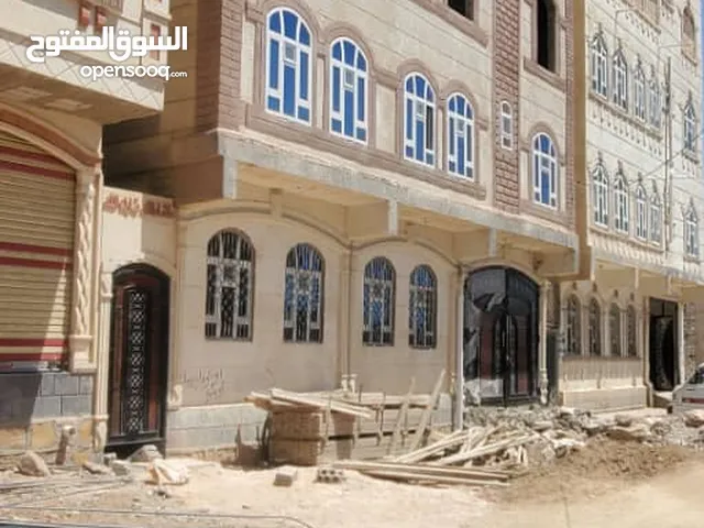 130 m2 3 Bedrooms Townhouse for Sale in Sana'a Hezyaz