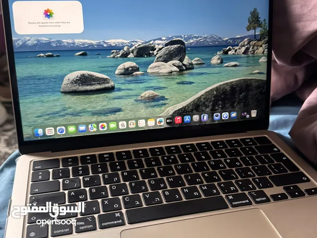 MacBook Air 13.6
