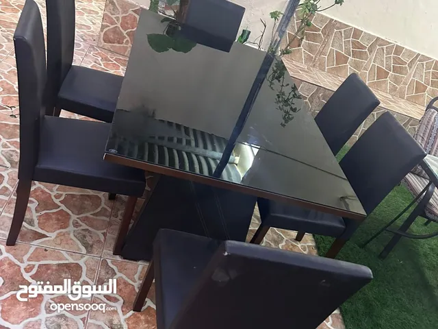 طاولة طعام بحاله ممتاذه