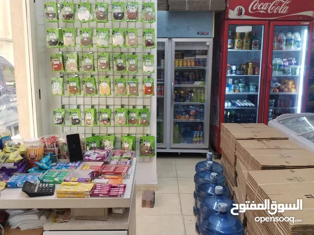 فرصة استثمارية رائعة، ميني ماركت(بقالة) رخصة وتجهيزات للبيع