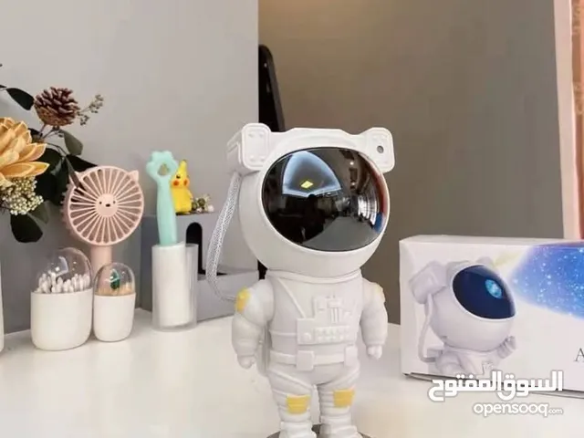 زين غرفتك برجل الفضاء