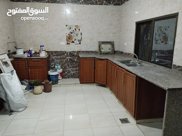 120 m2 3 Bedrooms Apartments for Rent in Zarqa Hay Al-Rasheed - Rusaifah