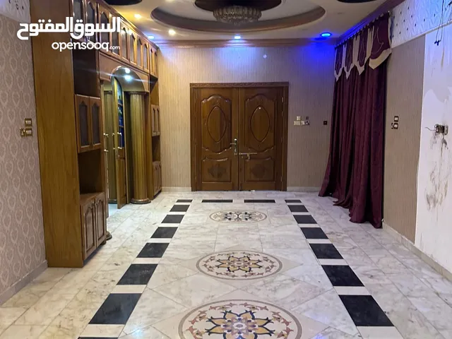 375 m2 More than 6 bedrooms Townhouse for Rent in Basra Tuwaisa