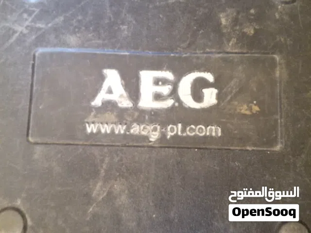دريل شحن نوع AEG مستعمل بس بحاله جيده بطاريه ليثيوم 18 فولت شيء بجنن واحد ونص امبير