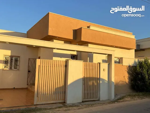120 m2 3 Bedrooms Townhouse for Sale in Tripoli Tareeq Al-Mashtal