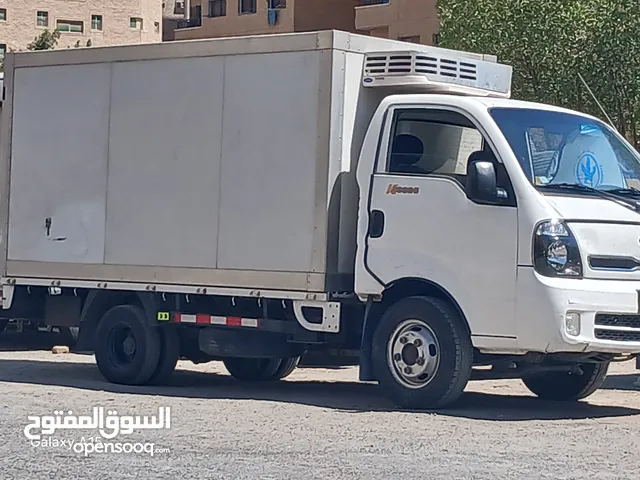 صندوق سيارة كيا مبرد بحالة جيدة للبيع
