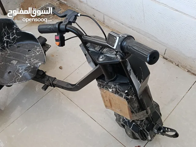 سكوتر بحاجة لشاحن