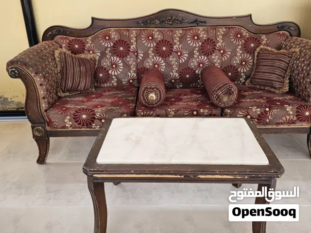 طقم جلوس وغنفات 7 أشخاص