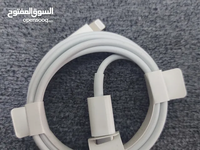 شاحن ايفون اصلي 100% غير مستعمل سلك مع عظمه