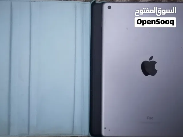 أي باد ابل الجيل السادس 128 جيجابايت مستعمل بحالة ممتازة مع شاحن اصلي وكفر وقلم للجادين فقط.