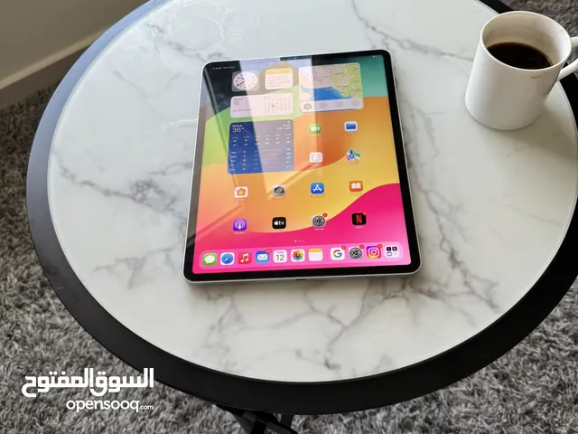 iPad Pro 12.9-inch (6th Generation) Wi-Fi أيباد برو 12.9 بوصة شبه جديدM2 256GB Silver