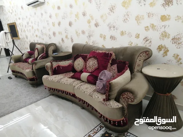 كنب مستعمل لصالة البيت