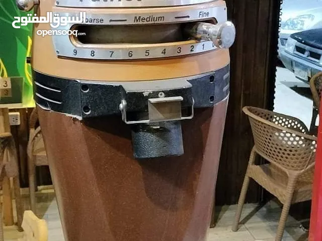 مطلوب ممول لمشروع كفيه وبيع البن بالجملة وقطاعي داخل عجمان فكره جديده غير