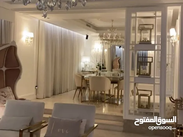 450m2 4 Bedrooms Townhouse for Rent in Basra Dur Al-Naft